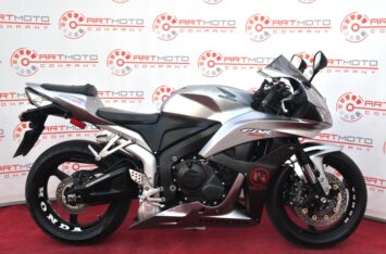 Мотоцикл Honda CBR 600RR