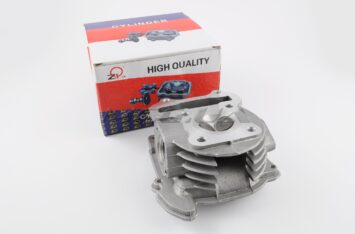 Головка цилиндра   4T GY6 80   (?47)   (голая, +клапаны)   "ZQ"