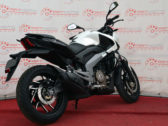 Мотоцикл Bajaj Dominar 400