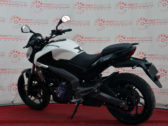 Мотоцикл Bajaj Dominar 400