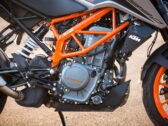 Мотоцикл KTM Duke 390