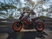 Мотоцикл KTM Duke 390