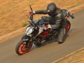 Мотоцикл KTM Duke 390