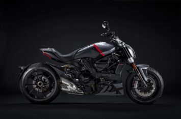 Мотоцикл Ducati Xdiavel Black Star