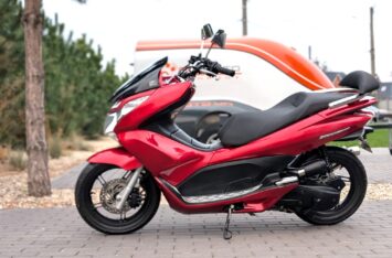 Скутер Honda PCX 150 KF12