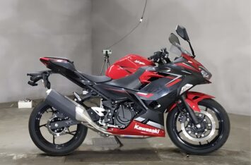 Мотоцикл Kawasaki Ninja 400 2019
