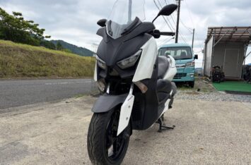Макси-скутер YAMAHA X-MAX250 ABS