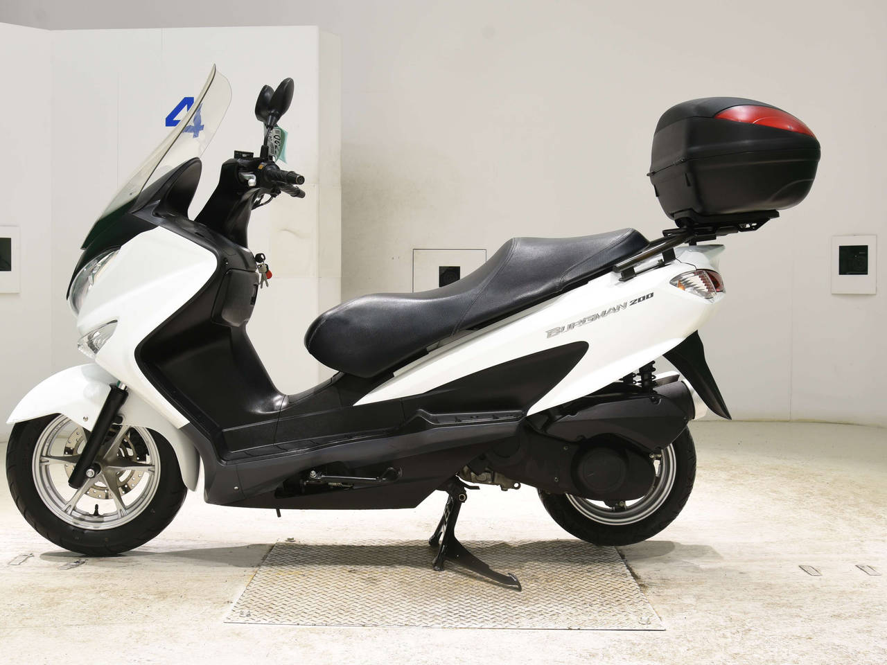 Макси-Скутер Suzuki BURGMAN 200 Артмото - купить квадроцикл в украине и харькове, мотоцикл, снегоход, скутер, мопед, электромобиль Макси-Скутер Suzuki BURGMAN 200 Артмото - купить квадроцикл в украине и харькове, мотоцикл, снегоход, скутер, мопед, электромобиль