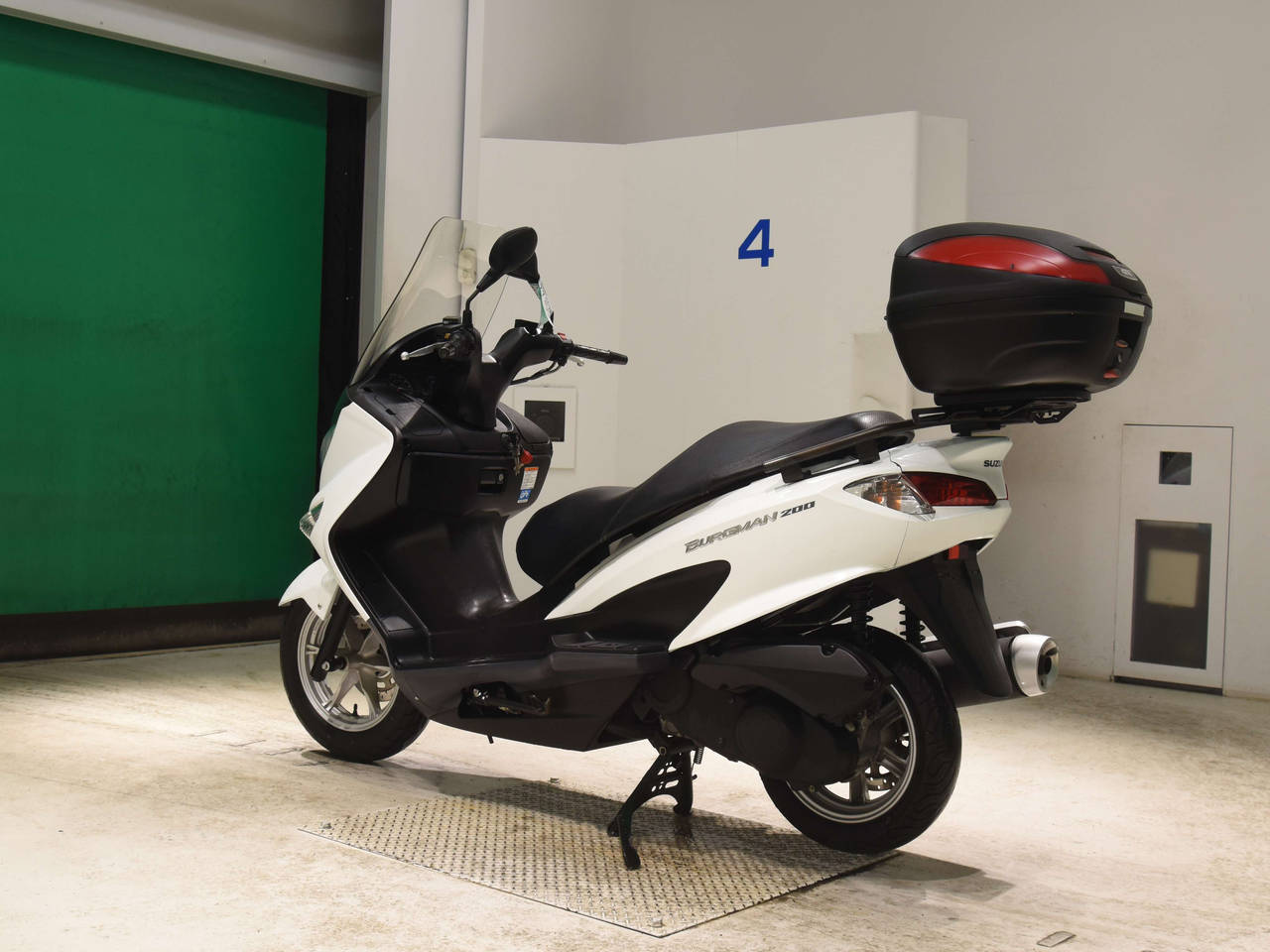 Макси-Скутер Suzuki BURGMAN 200 Артмото - купить квадроцикл в украине и харькове, мотоцикл, снегоход, скутер, мопед, электромобиль Макси-Скутер Suzuki BURGMAN 200 Артмото - купить квадроцикл в украине и харькове, мотоцикл, снегоход, скутер, мопед, электромобиль
