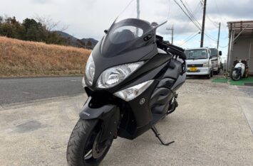 Макси-скутер YAMAHA T-MAX500