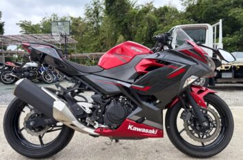 Мотоцикл Kawasaki Ninja 400 2018