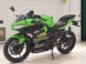 Мотоцикл Kawasaki Ninja 400 2022