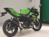 Мотоцикл Kawasaki Ninja 400 2022
